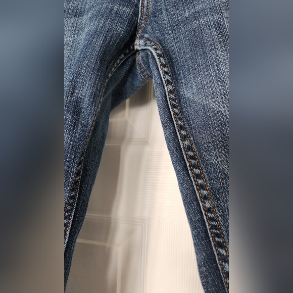Banana Republic Boyfriend Jean - Picture 2 of 12